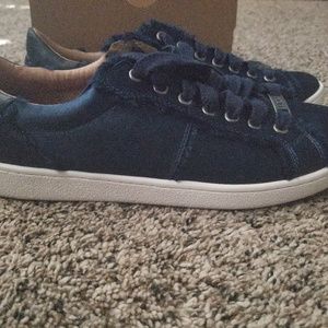 UGG Shoes - New Iggs Sneakers UGG Shoes - New Iggs Sneakers
